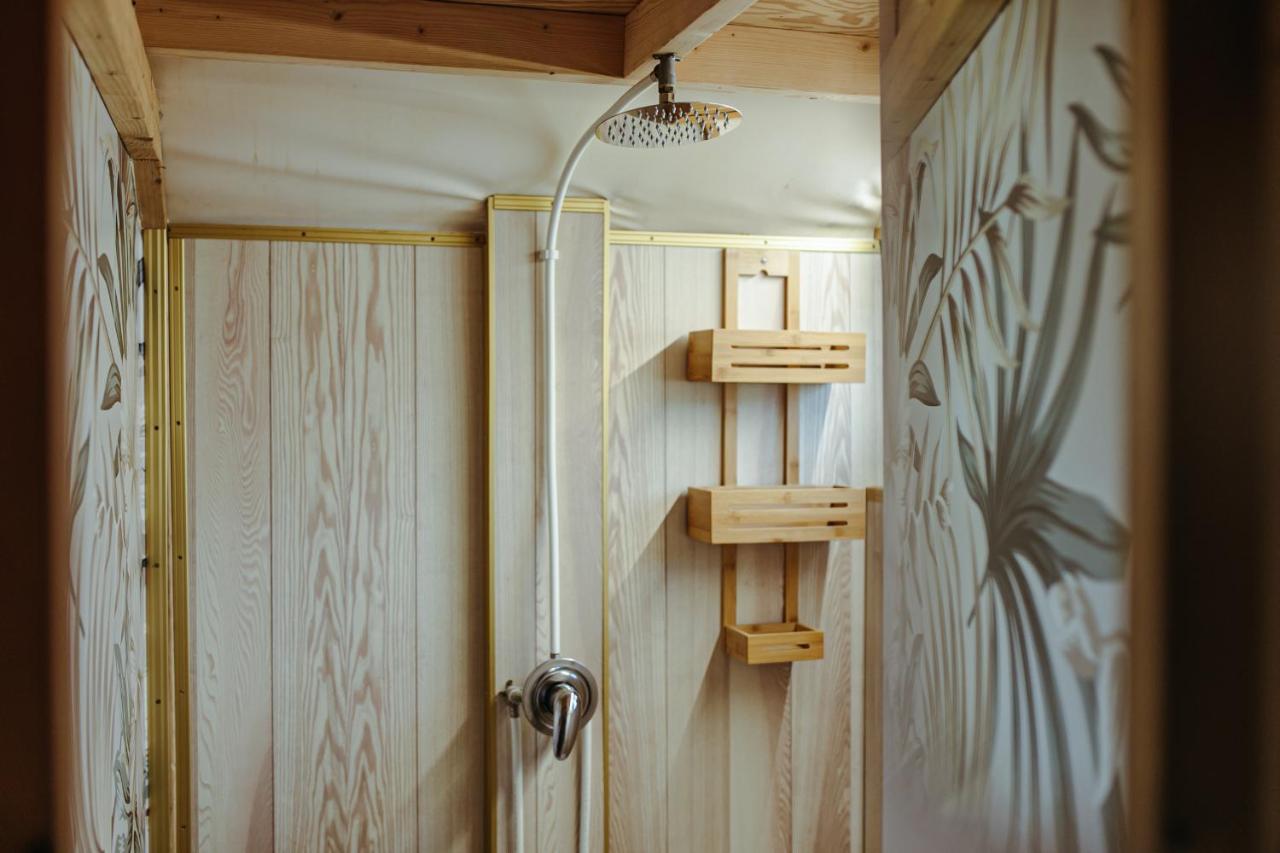 Herbals - Tree&Lake Houses With Bath, Sauna, Bikes, Motorboat Mielno  Extérieur photo