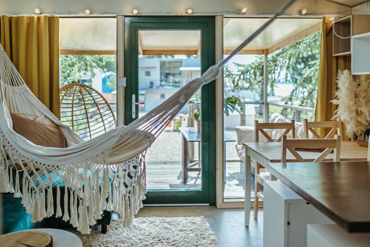 Herbals - Tree&Lake Houses With Bath, Sauna, Bikes, Motorboat Mielno  Chambre photo