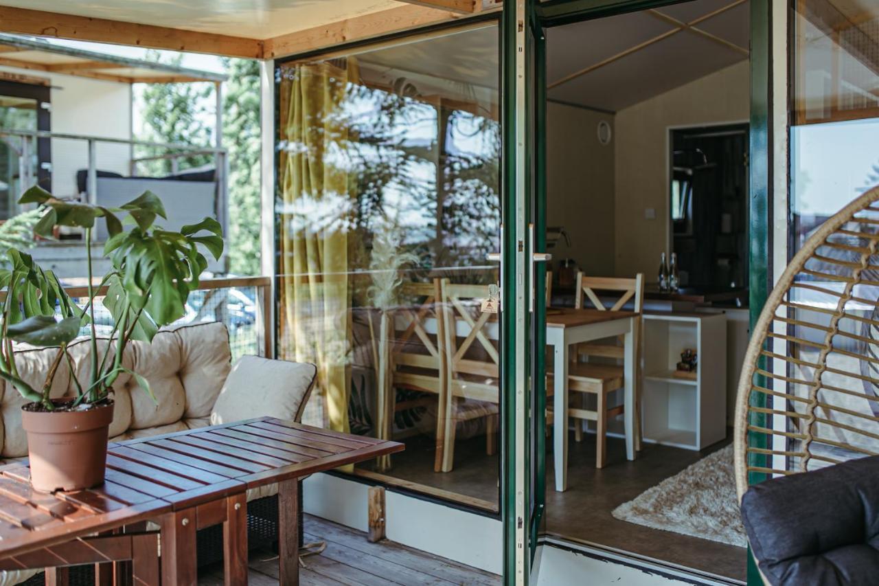 Herbals - Tree&Lake Houses With Bath, Sauna, Bikes, Motorboat Mielno  Chambre photo