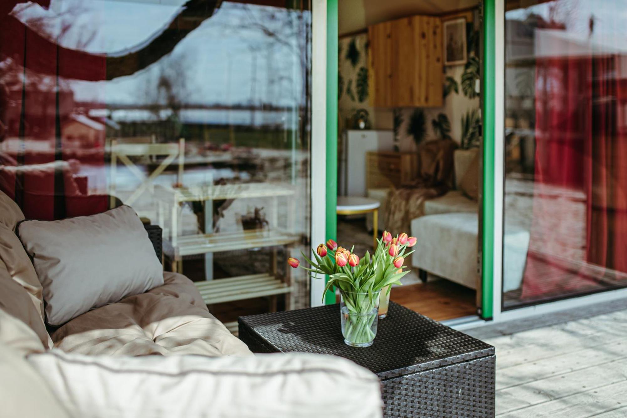Herbals - Tree&Lake Houses With Bath, Sauna, Bikes, Motorboat Mielno  Chambre photo