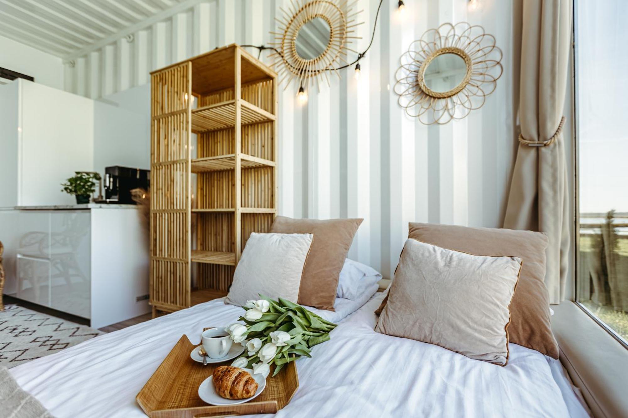 Herbals - Tree&Lake Houses With Bath, Sauna, Bikes, Motorboat Mielno  Chambre photo