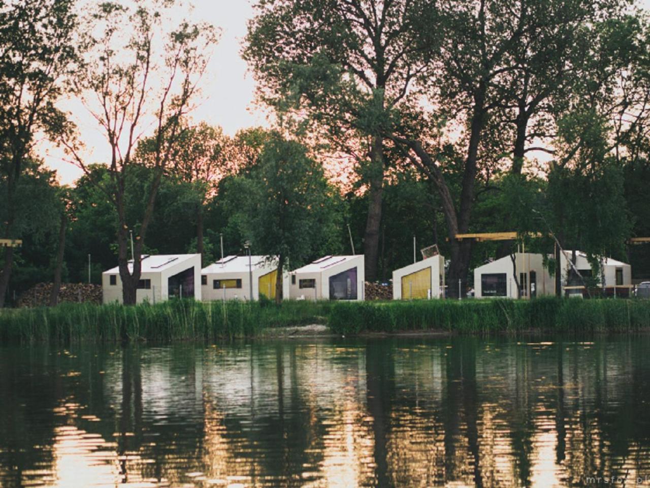 Herbals - Tree&Lake Houses With Bath, Sauna, Bikes, Motorboat Mielno  Extérieur photo
